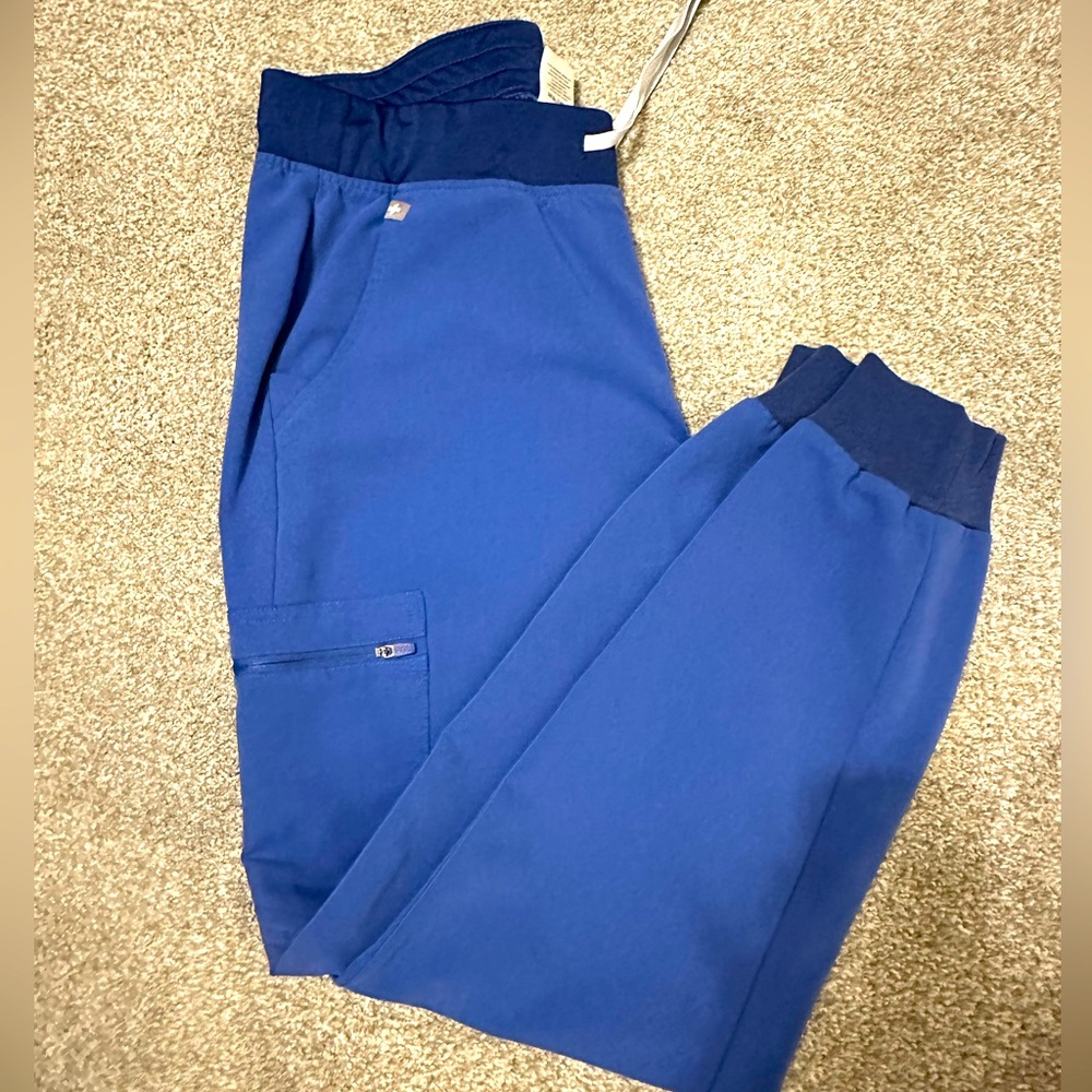 Figs Women’s Zamora Jogger Scrub Pants in Denim Blue